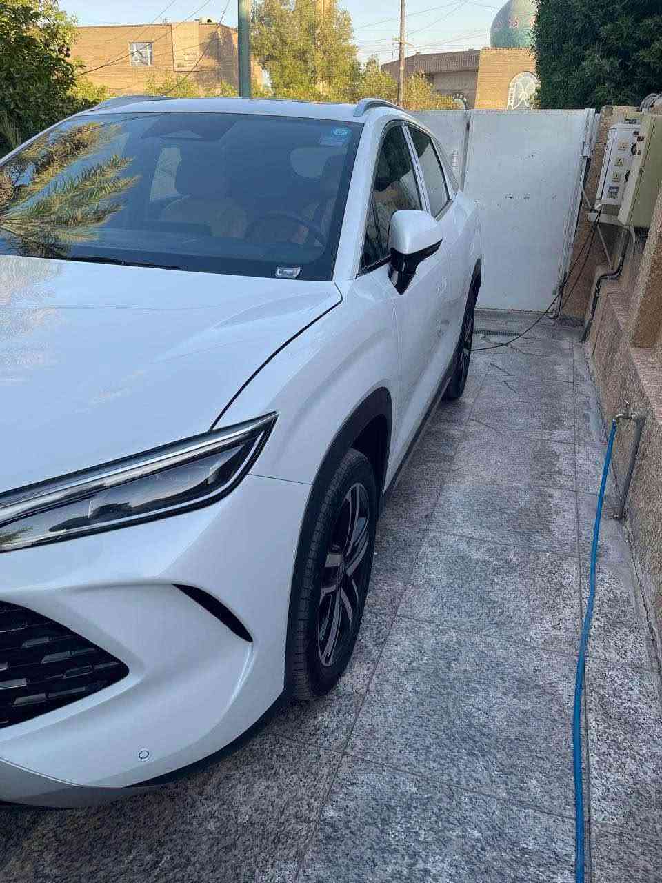 السلام عليكم للبيع BYD سونك L فول مواصفات 2025 رقم بغداد باسمي ماشية على 10 الف على البانزين وعلى الكهرباء 5 الف بيها تعديل شبر بالضبط بالجاملغ وكع الصبغ صبغته على كده والدعامية هم بيها شبر من جهت اليمنه مواصفات فلاك شب بنوراما كراسي كهرباء الامامية وتبريد وتدفئه وستيرن هيتر رادار امامي خلفي جانبي صندوك كهرباء مري ترحيب وشفط بطارية 120 كيلو تدعم الشحن السريع شاحن واير ليس 50 واط لد داخلي متغير بلادي 4 كامرات  مكاني بغداد الشعب او الاعظمية سعر 28 مليون و 800 الف *********** بغداد, العراق
