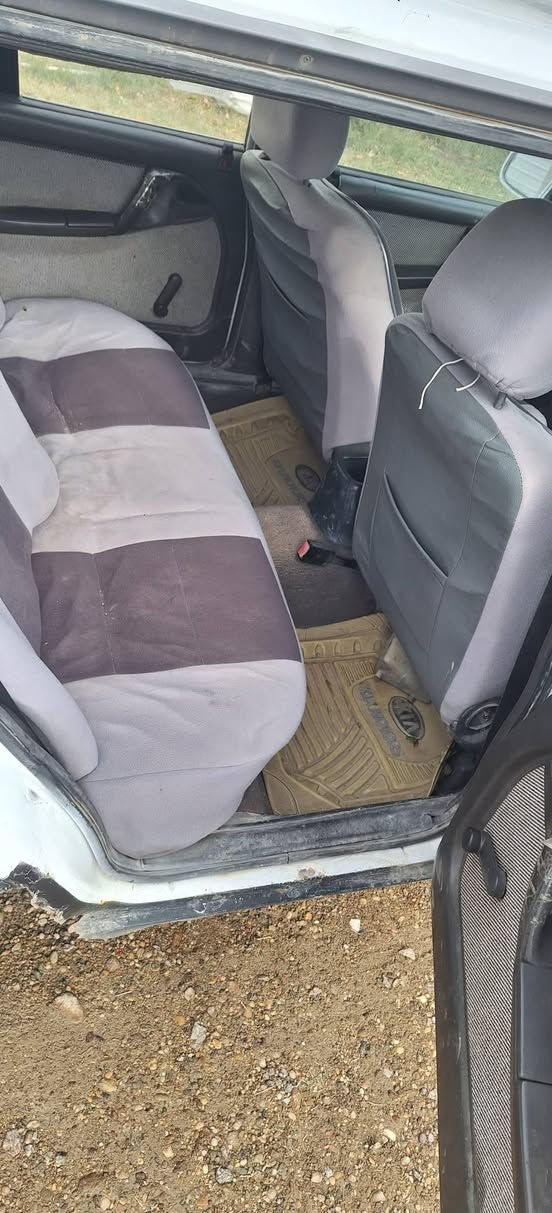 اوبل ستيشن موديل 90 محرك 2000 كير عادي كير ومحرك وصدر كله جديد  تخم تاير رقم انبار دولي تحويل مباشر
سعر 25$ 
عنوان الرمادي البريشه 
***********
