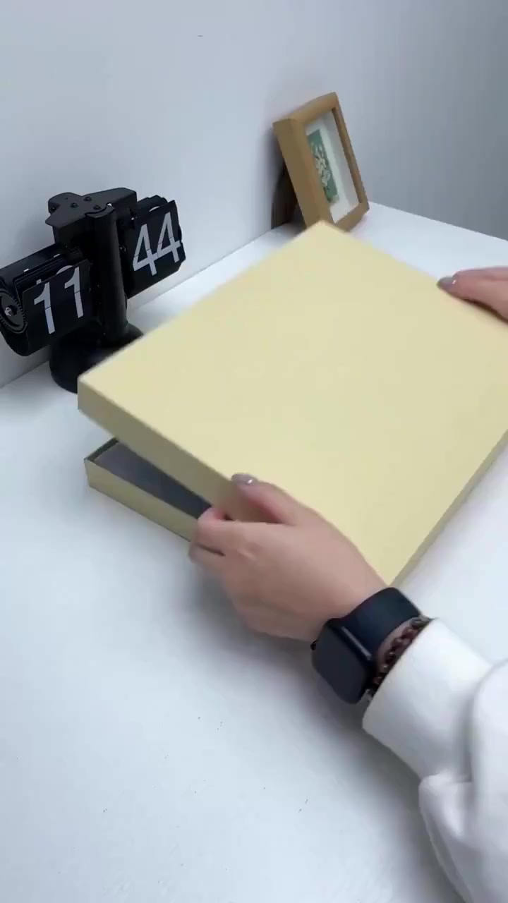 � F17 للبيع: كيبورد iPad مع كفر –موديل كيبورد بلوتوث مع كفر حماية يحول الآيباد إلى شكل لابتوب 💻
✔️ متوافق مع iPad 12.9 / 13 إنش
✔️ لوحة لمس (Trackpad) مدمجة
✔️ إضاءة خلفية 7 ألوان
✔️ دوران 360 درجة
✔️ بطارية قابلة للشحن
✔️ تصميم قوي وأنيق
سعره بالموقع 48 ع اول تم ٢٥وتوصيل مجاني


**إذا كنت صاحب هذا الإعلان وتريد حذفه لأي سبب، رجاءا أرسل رسالة إلى الدعم الفني**