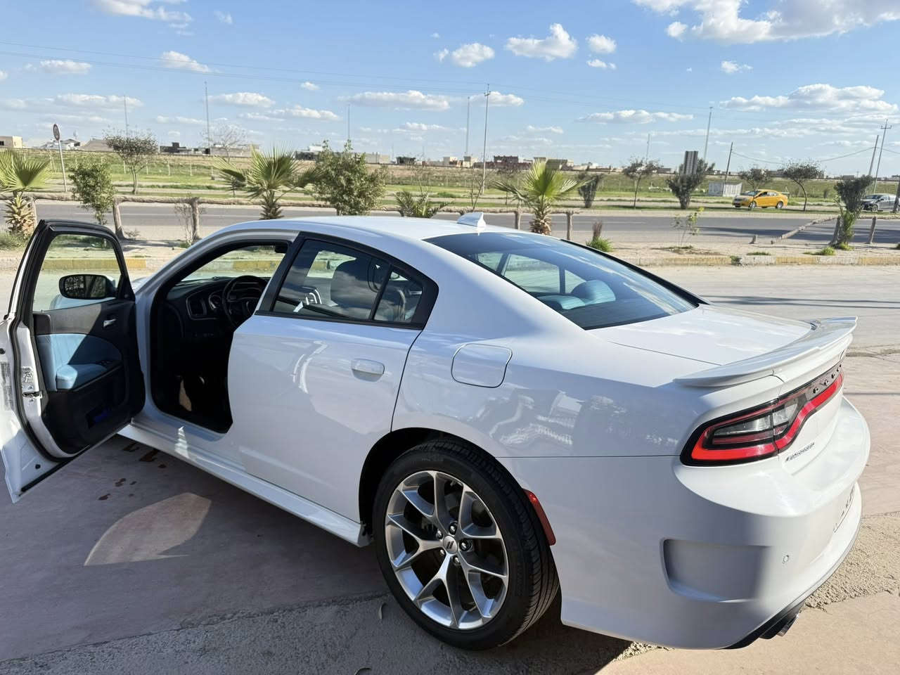 البيع جارجر جيتي Gt موديل 2022 ماشي 44ميل سعر مناسب جدا سياره بدون حادت بي 3 قطع بخ أمريكيه كشن حضن لون مميز سياره اب اسمي رقم كوله جديد محرك ( 6)مكاني كركوك 
***********
