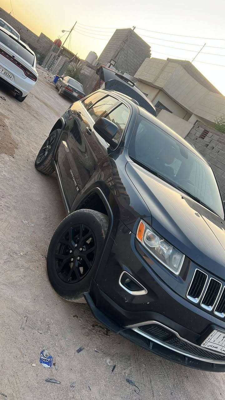 سلا عليكم جيب 2014 تحويل ثاني يوم السياره بيه تبديل بيبان فقط والباقي مكفول مكاني البصره السعر 175وبيه مجال قليل ***********
