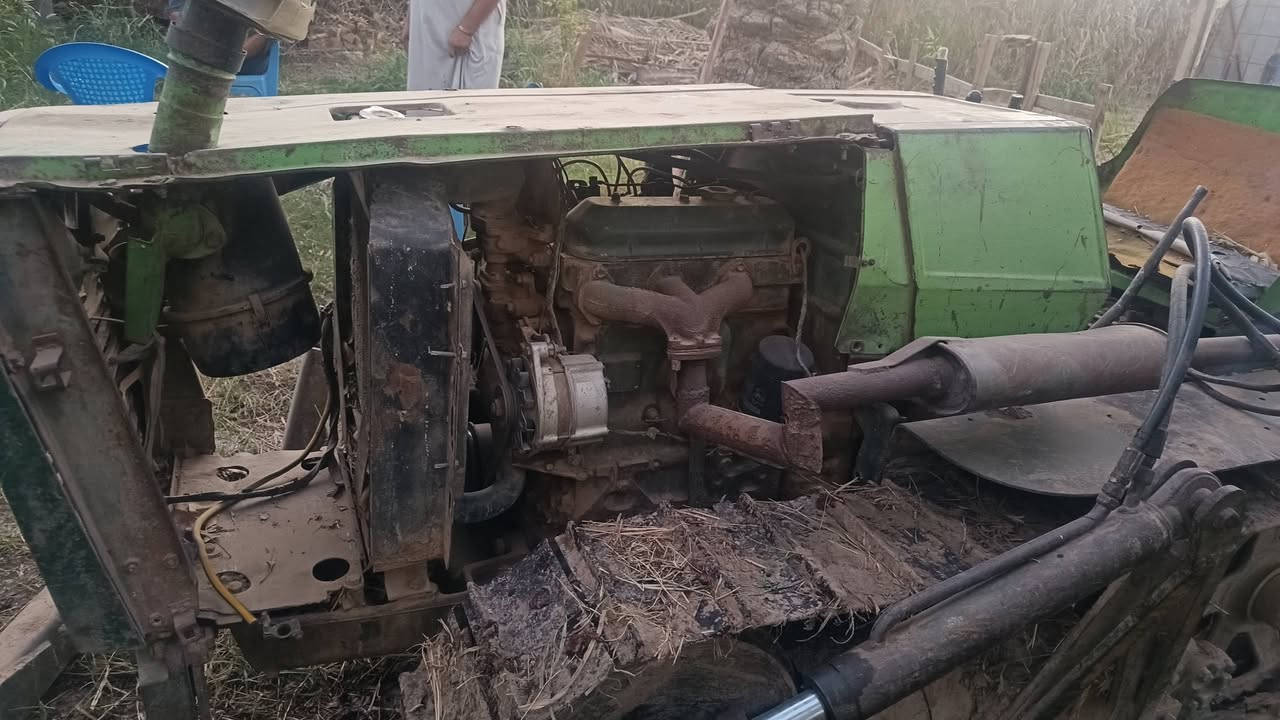 ماكنه فيات اكرفول زنجيل موديل 82 تبريد ماء وراها فدان ورادفيتر وسچين  جاهرة للبيع العنوان واسط العزيزية رقم الهاتف ***********..
