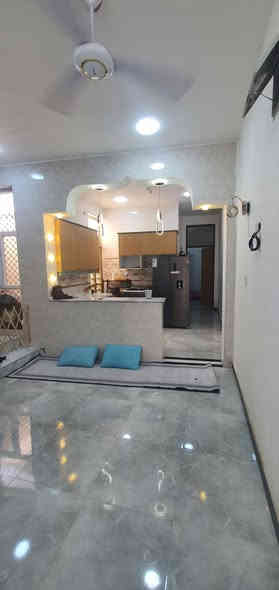 السلام عليكم 
بيت المساحه 100 متر 
الموقع شارع القاضي بناء 2023 
السعر 145 مليون 
مطلوب اسكان 40 مليون 
بل نقد 105 
40 تحويل اسكان 
للاستفسار ***********
