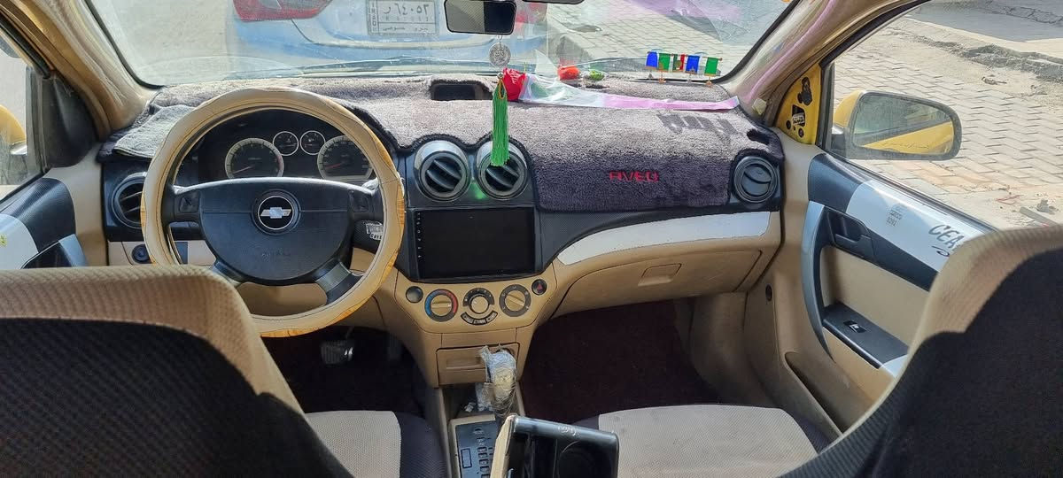 سلام عليكم افيو موديل 2011موسسه مكينه استرا سيارة فول. مكينه وكير شرط كاميرة وشاشه ودوشمه كامله سيارة مانقصها اي شي بدون ضرر فقط تلقيطان مال تكسي. رقم دولي وشرط التحويل.....سعر 65وبيه مجال بسيط..رقم الهاتف ***********..***********..
