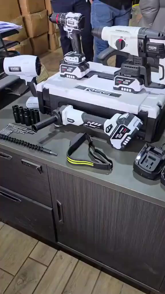 160الف 5قطع صنعته ايطالي


**إذا كنت صاحب هذا الإعلان وتريد حذفه لأي سبب، رجاءا أرسل رسالة إلى الدعم الفني**