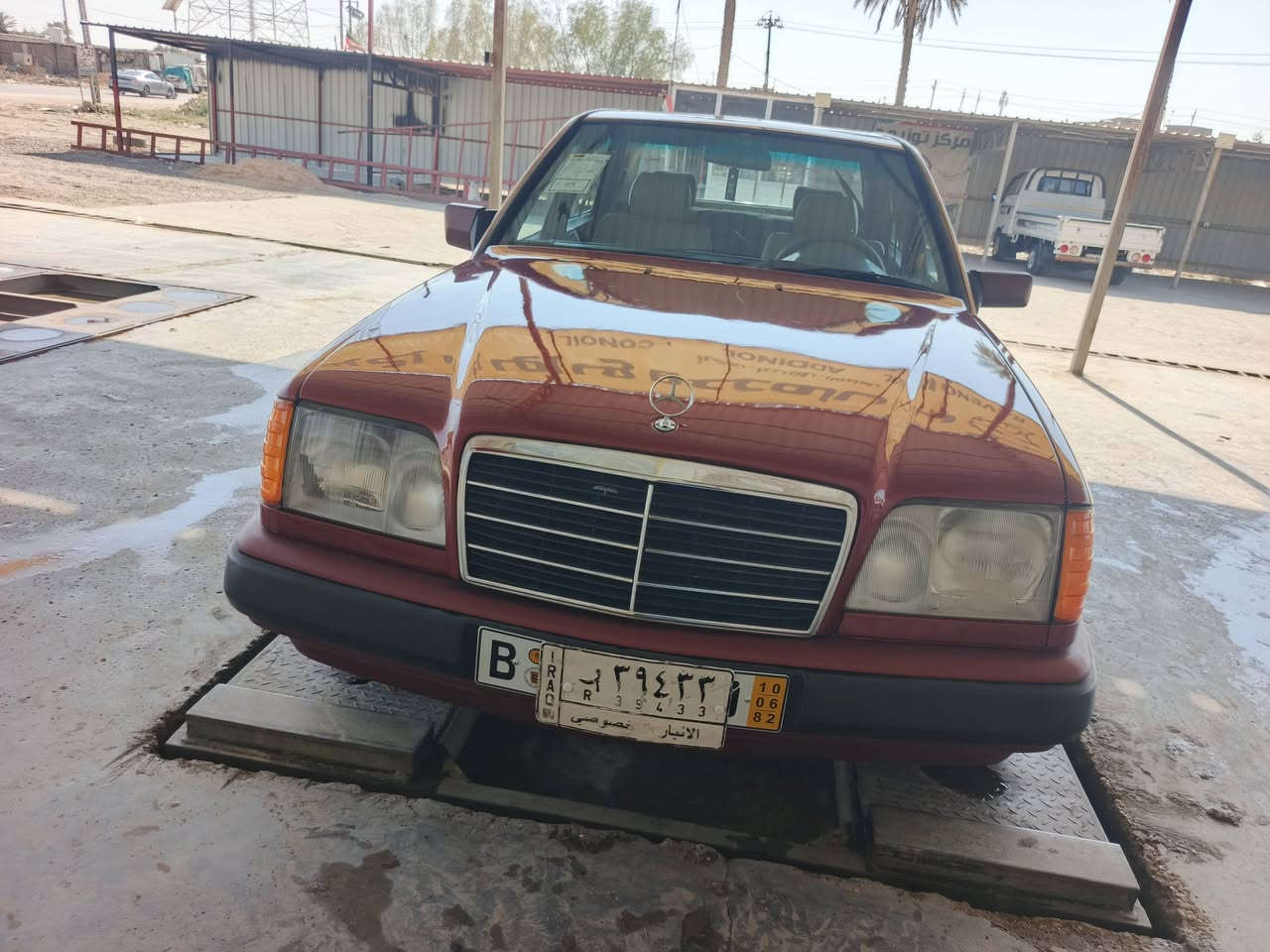 السلام عليكم مارسدس دب بيبي شبح  
موديل87 لون ماروني
رقم انبار الماني  شرط تحويل مباشر 
محرك كير جديد تبريد شغال 🧊تخم تاير جديد ولباتري بنايلون اصلي  سياره بدون ضربه قواعد دبلات نضاف بس من داخل معمرات......
  تانكي محور انسه شي اسمه عطل فيت بم غطاس هوه وطوافه ياباني  لايت زنون بلادي ابو ٣ الوان اصفر ثلجي اوف وايت 
صبغ جماليه السعر 45 وبيه مجال حك اجيه  وماكو هيج سعر سياره معمره جديد 
 الرقم ***********  مكان سياره بابل المسيب
