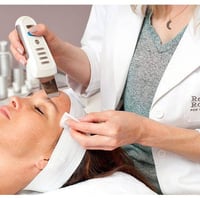 مركز لوما • تنظيف بشرة • حي العدالة