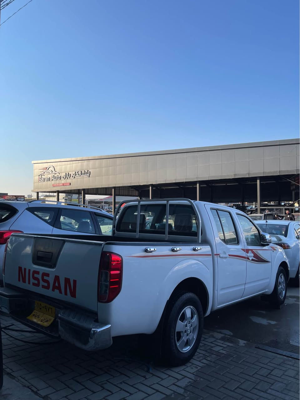 nissan navara 
2009
رەسمی سونەریم داناوە 
گیر و مەکینە بە شەرت 
سەنەوی بەسەر نەجوە 
بی دەعم و لیدراوی 
سعری ٩٥ گەلاو مەعامەلە 
***********
وەتسئەپ و ڤایبەر 
لە سلیمانیم السليمانية, العراق
