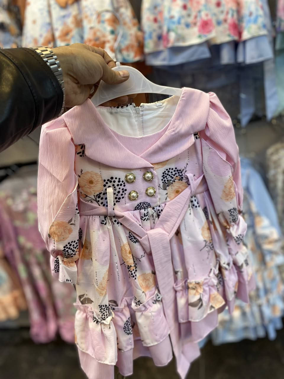 آللهم صلي على محمد وآل محمد 
تم وصول بضاعه جديده
تركيا خامه راقيه جداً اسعار مناسبه
العنوان شارع البلديه مقابل دكتور جعفر 
اهلا وسهلا بكم


**إذا كنت صاحب هذا الإعلان وتريد حذفه لأي سبب، رجاءا أرسل رسالة إلى الدعم الفني**