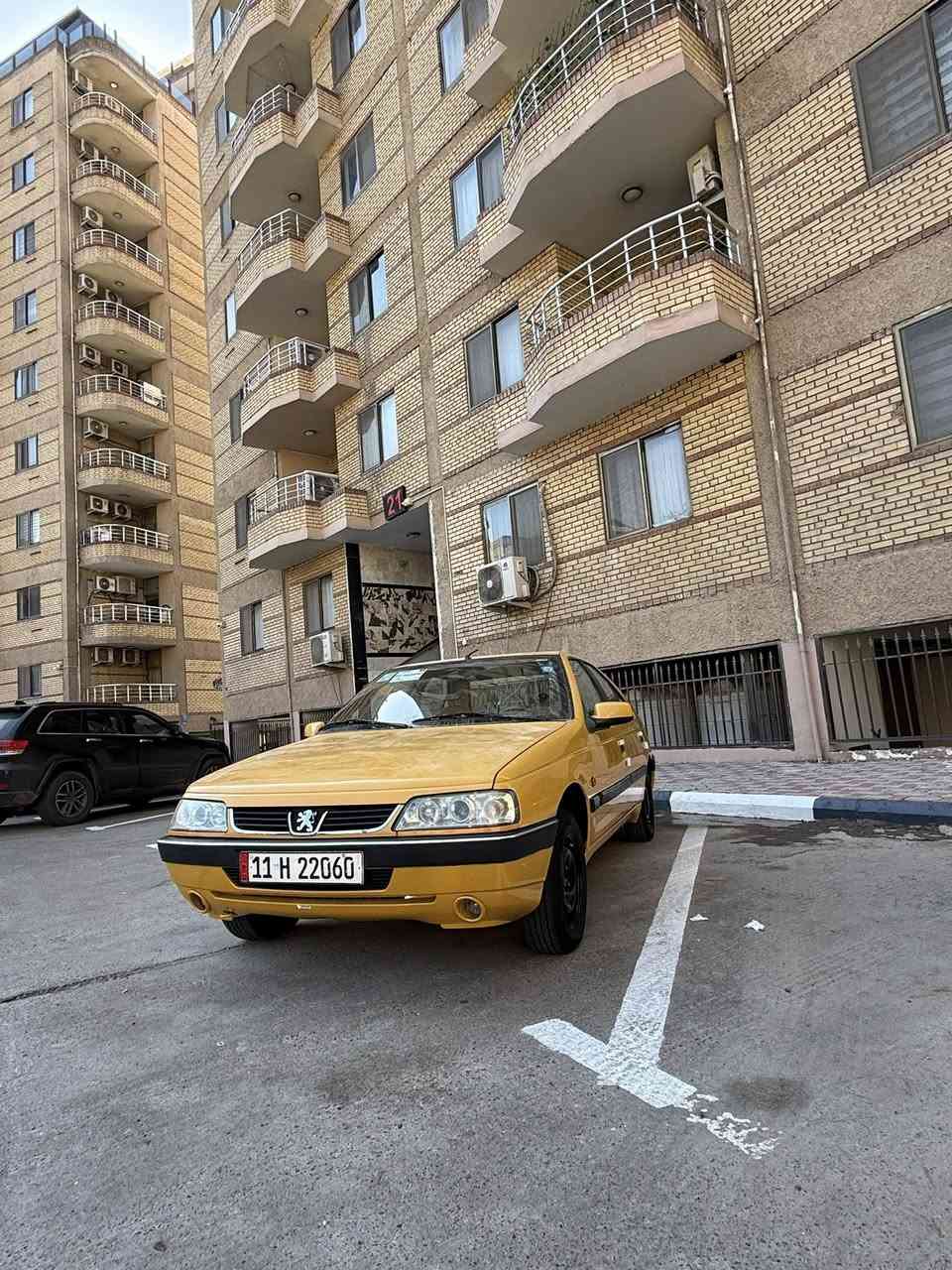 سلام عليكم البيع بيجو لميس موديل ٢٠١٦ دشبول جديد ماشيه ٦٤ الف مكفوله من الضربه والصبغ والتبديل مكينه كير وضع شركه مدوشمه كامله سياره بسمي رقم بغداد مكاني الكرخ ***********
