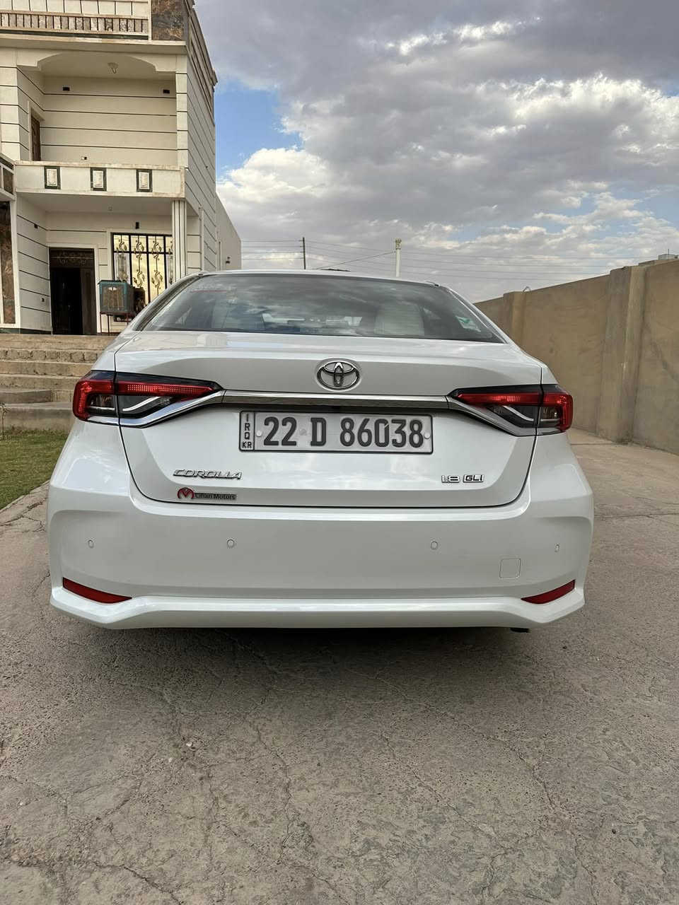 السلام عليكم للبيع 
كورلا 
موديل 2023 
خليجي جيهان 
رقم أربيل تحويل ثاني يوم 
ماشيه 61 الف 
بصمه شاشه 
مكفوله فقط شخوط بسيطه بالدعاميه الخلفيه 
محرك كير شرط 
مكان السياره صلاح الدين /الضلوعيه 
للاستفسار الاتصال على الرقم 
***********
السعر 185$ وبيها مجال
