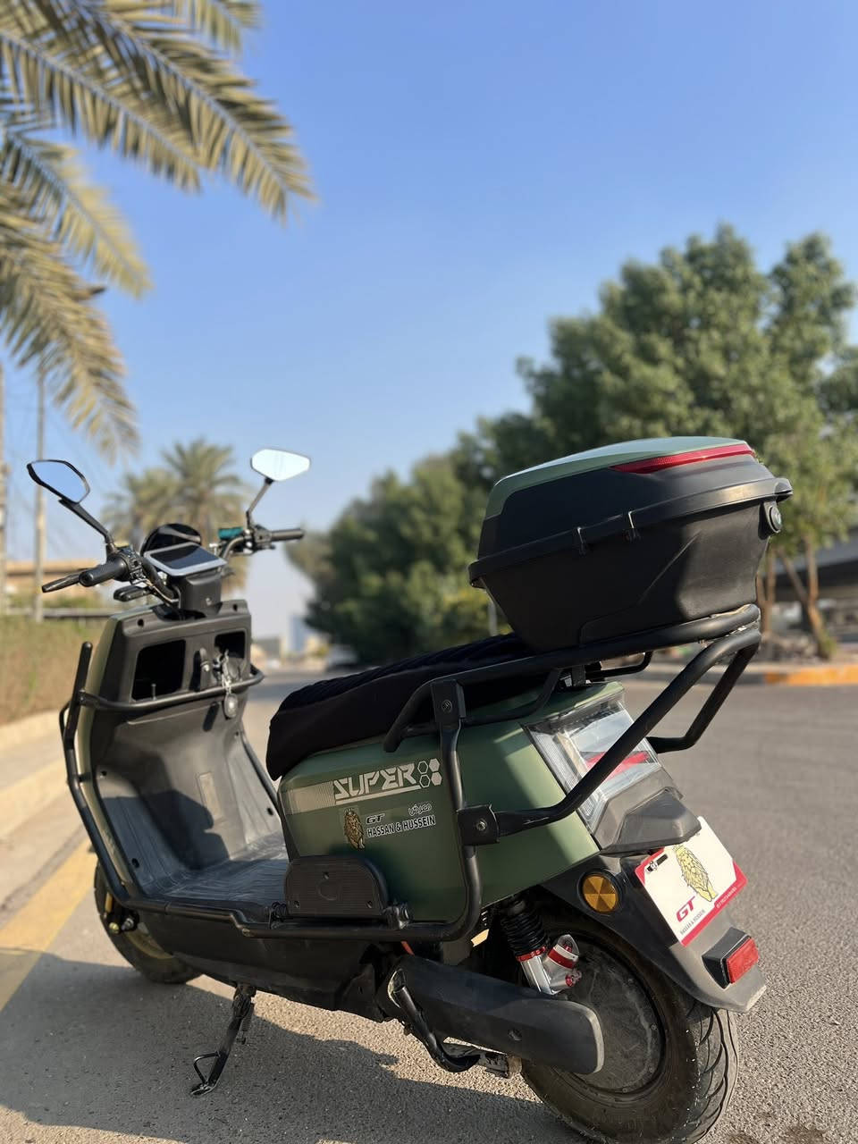 سلام عليكم
دراجة نوع سوبر 

2025 الدراجة مستعمل 

مواصفات  

بطاريات مسطرة عدد ٦ الكبار 

دبل اشاره و يمنه يسره شغالات

إضائة led بالكامل سويج عدد ٢ 

مفتاح وبصمة تشغيل  

شاشة ديجيتال 

تمشي فوك ٧٠ كيلو بلشحنه الوحدة

درع+جنطة+جادر يغطي الدراجة

سرعة الدراجة ٧٠ حقيق 

للاستفسار/*********** 

السعر ٦٥٠  وبيها مجال

للعنوان/بغداد/ الداوودي
