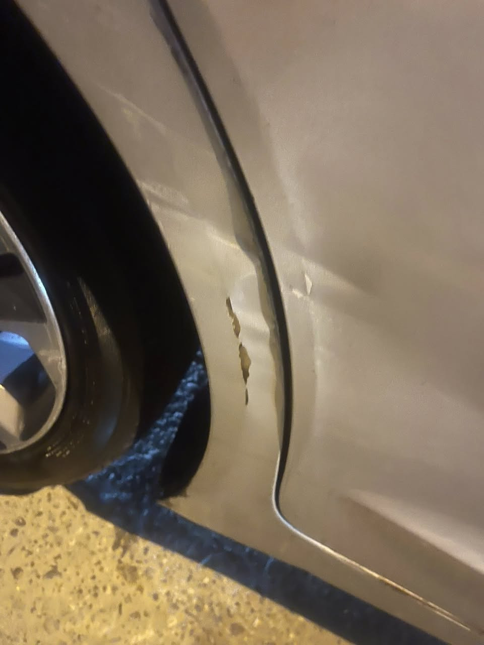 السلام عليكم .
انترا أفانتي 
موديل : 2017 
سيـاره : واحد على واحد ماعده فتحه سقط 
لون : سلفر لحلو
حجم المحرك : 1.6 جي آدي اي اصل
صناعه وموصفات السياره : كوريه
موصفاته :
1 > بكلايت لدات 
2> وليلكاب + اسبير ويلكاب هم
3> كشنات الامامية تدفئه + تبـريد
4>كشنات الخلفيه فقط تدفئه
5>حساسات خلفيـه 
6> تحديد مسار
7> تدفئه ستيرن سايـق 
8> السياره بصمه مو سويـج
9>بيها نضـام سبورت ونضـام اقتصادي صرف بانزين
10> وليكاب حساس من ينزل عندك تاير يقره عندك شكد بي هوه
السياره بيها شغله مهمه الحجـر الأعلى لسياره والاسفل مسروق وتبريد عطلان وسياره مفتوحه مكينه قبل سنتين كاز كيت ومسوي شغل مضبوط فقـط هذني وسياره باسمي تحويـل مباشر سنويتها ساقطه يعني سنويه جديده كبل باسمك 
رقمي الرصيد ***********
رقمي واتساب ***********
