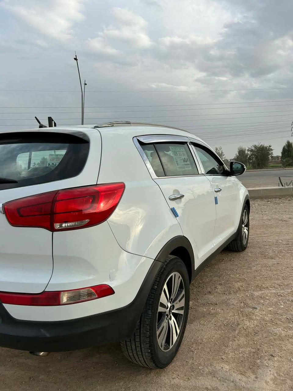 اسلام عليكم كيا سبورتج موديل 15 خليجي مكفولة من ضربة وصبغ كير محرك صدر ١٠٠#١٠٠  رقم بغداد جديد هزة جديد السعر 153 استفسار ***********
