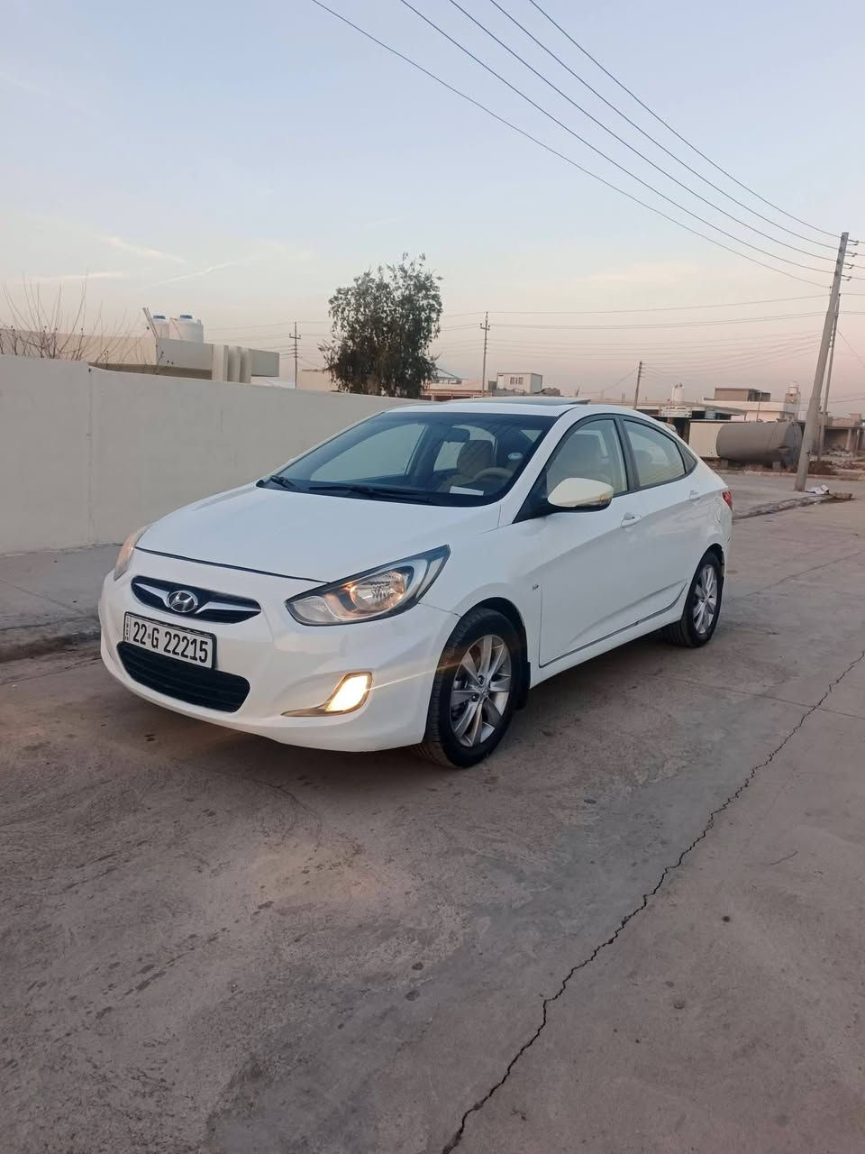 السلام عليكم للبيع احسنت اكسنت موديل ٢٠١٢ خليجي رقم اربيل شرط التحويل بيه قطعتين صبغ بدون دخل حجم محرك ١٦ دوش كير محرك شرط السعر ١٠٦ وبي مجال بسيط رقم موبايل ***********//***********
