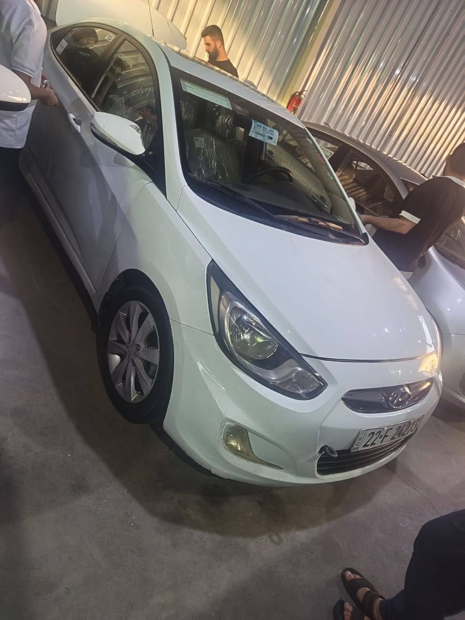 سلام عليكم اخوان عندي معرض سيارات في اربيل بيع وشراء ومراوس انواع السيارات فقط شمالي يوجد أقساط جميع المحافظات العراق بدون كفيل بدون ماستر المقدمات يبدأ من ٦٥  اكو ٧٥ اكو ٨٥ اكو ٨٠ اكو حسب الموديل حسب السيارة *********** حاول اتراسلني واتساب اذا ماجاوبتك اتصال
