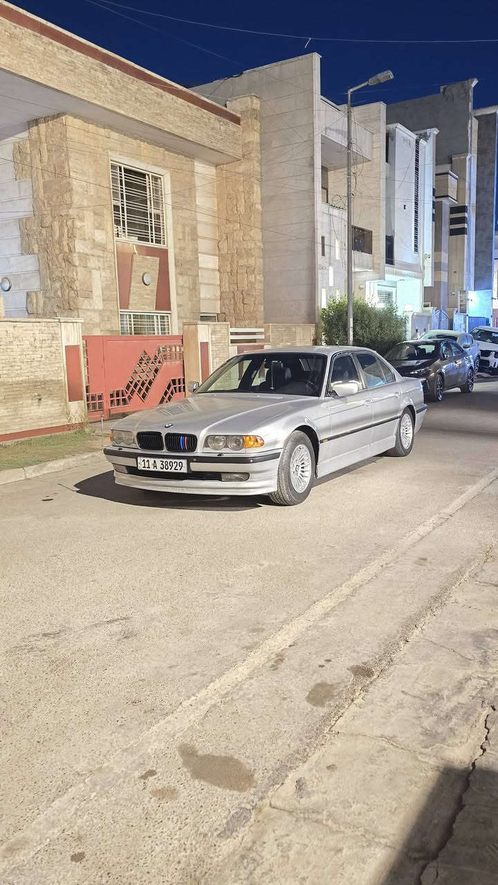سلام عليكم خفاش موديل 1995 محدثه 2000 اصل 730 عليها مكينه 40 /740 / رقم بغداد بأسمي
فول موصفات سلايت 3 طكات شغال ستيرن كهرباء/ كشنات كهرباء/ جنطه شفط/ جام 4 اوتو + حساس / حساسات دعاميات /لايت زنون فول / داخلها لوت اسود كلش نضيف وجدييد  تبريد تدفئه شغاله برده خلفيه كلشي شغال بيها حداديه جاهزه ونضيفه تايرات جدد تجي عل فحص شرط سياره  رقم بغداد بسمي مابيها لا نضوح ولا تبخير ولا نقص عنواني بغداد *********** // السعر 98 وبيها مجال للشراي
