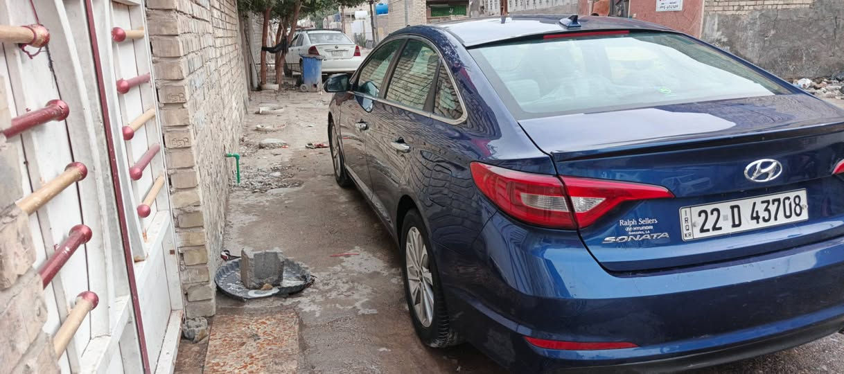 السلام عليكم سوناتا مديل 2016 وارد امريكي سنويه بسمي هزه جديده 
محرك 2400
منظومة غاز شريكه
حادثها چاملغ خلفي +چاملغ امامي سرقه
بل العراق صبغ بنيد اثر شخوط خباثه
ويل 17 المتد
سياره حلوه بلخير على الياخذها 
السعر 113بيها مجال قليل 
تصال *********** بغداد, العراق
