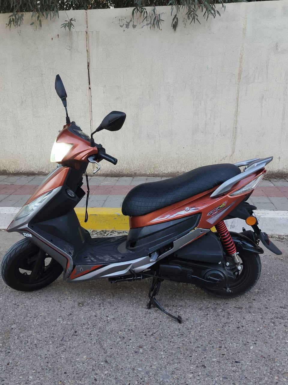 السلام عليكم من رخصه الادمن 
للبيع دراجه سايم نحله الكتروني. 
دراجه نضيفه حيل كل نقص مابيها سعرها 675 الف وبيها مجال بسيط للشراي للستفسار رقمي اتصال واتساب موجود الرمادي شارع المستودع قرب ماركت اورجينال(***********)
