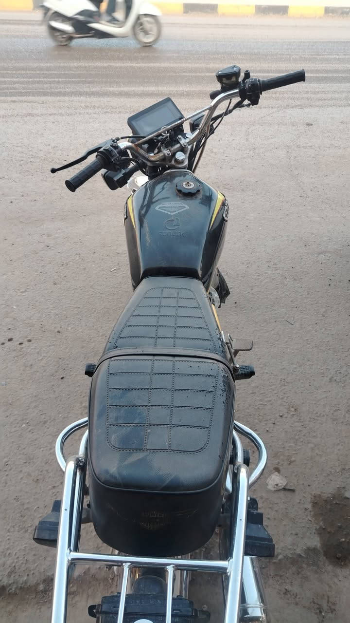 تايكر للبيع
موديل ٢٤
دراجه كلش نضيفه
شغاله مابيها نقوصات
السعر ٤٥٠ وبيها مجال بسيط
للتواصل ***********
أو زورونا عند معرض مهندس للدراجات
