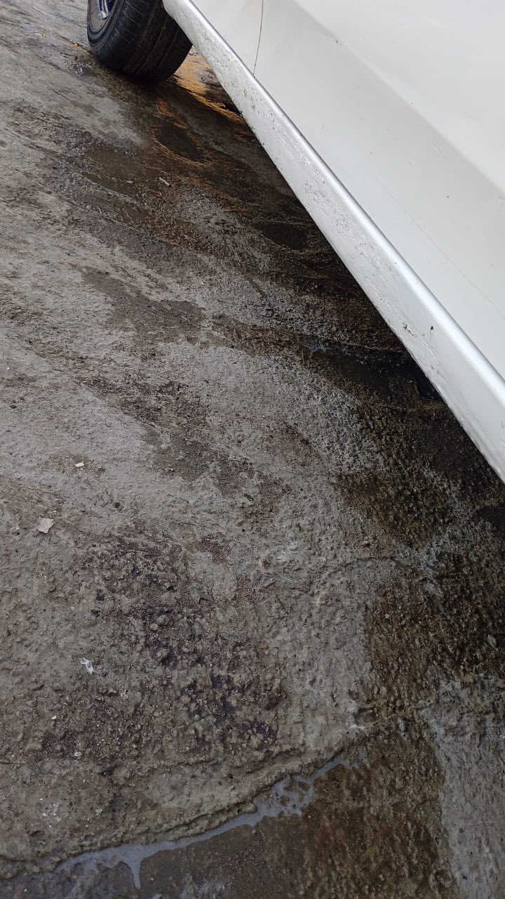 سلام عليكم سيراتو للبيع موديل 2010خليجي تحكمات ستيرن سيارة جاهزة من كلشي السعر 82 هـ***********
