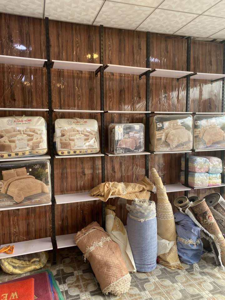 رفوف جدد بسعر مناسب عنواني النجف
***********
