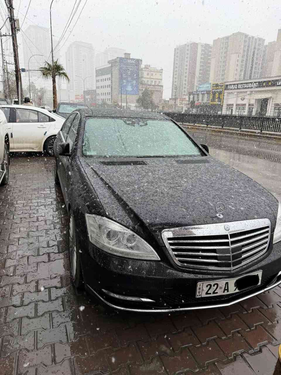 سلام عليكم
للبيع مارسيدس 

سياره جديده بمعنه كلمه 

محرك8سلندر  توين تيربو 

S500

مديل 2011

السياره كفاله  عامه فقط دعاميه صبغ 

كير مكينه كفاله 

السعر 260بي مجال للشرايه 

***********
