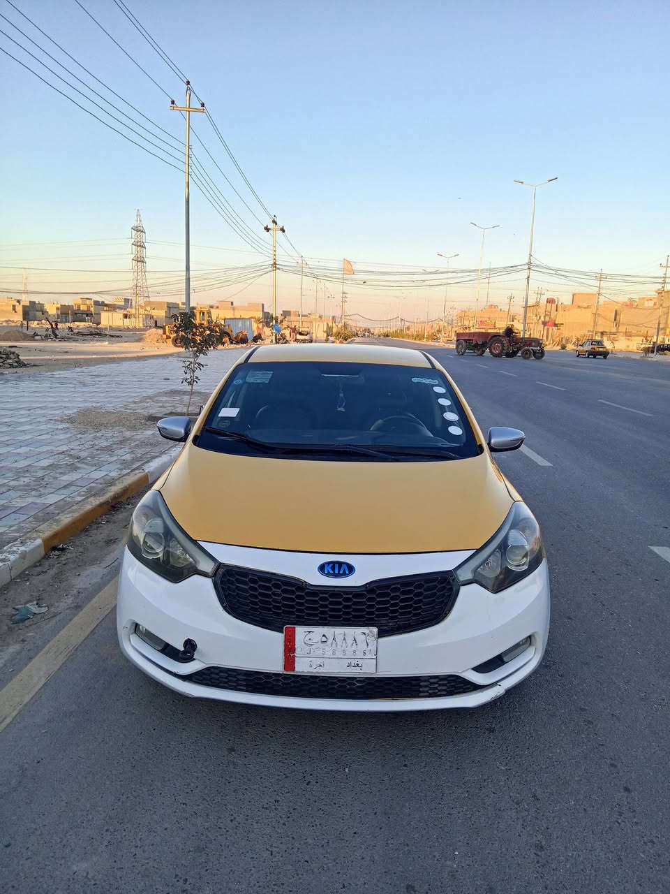 السلام عليكم كيه سيراتو مديل 15جهازه ومكفوله من التبديل محرك وكير كفاله تبريد ثلج كشنات جلد تدفه بالكشن+استيرن تحكم جهتين مرئي شفط تبريد خالفي جاهزه السياره سعره 98وبيه مجال قليل رقم ***********مكاني كربلاء
