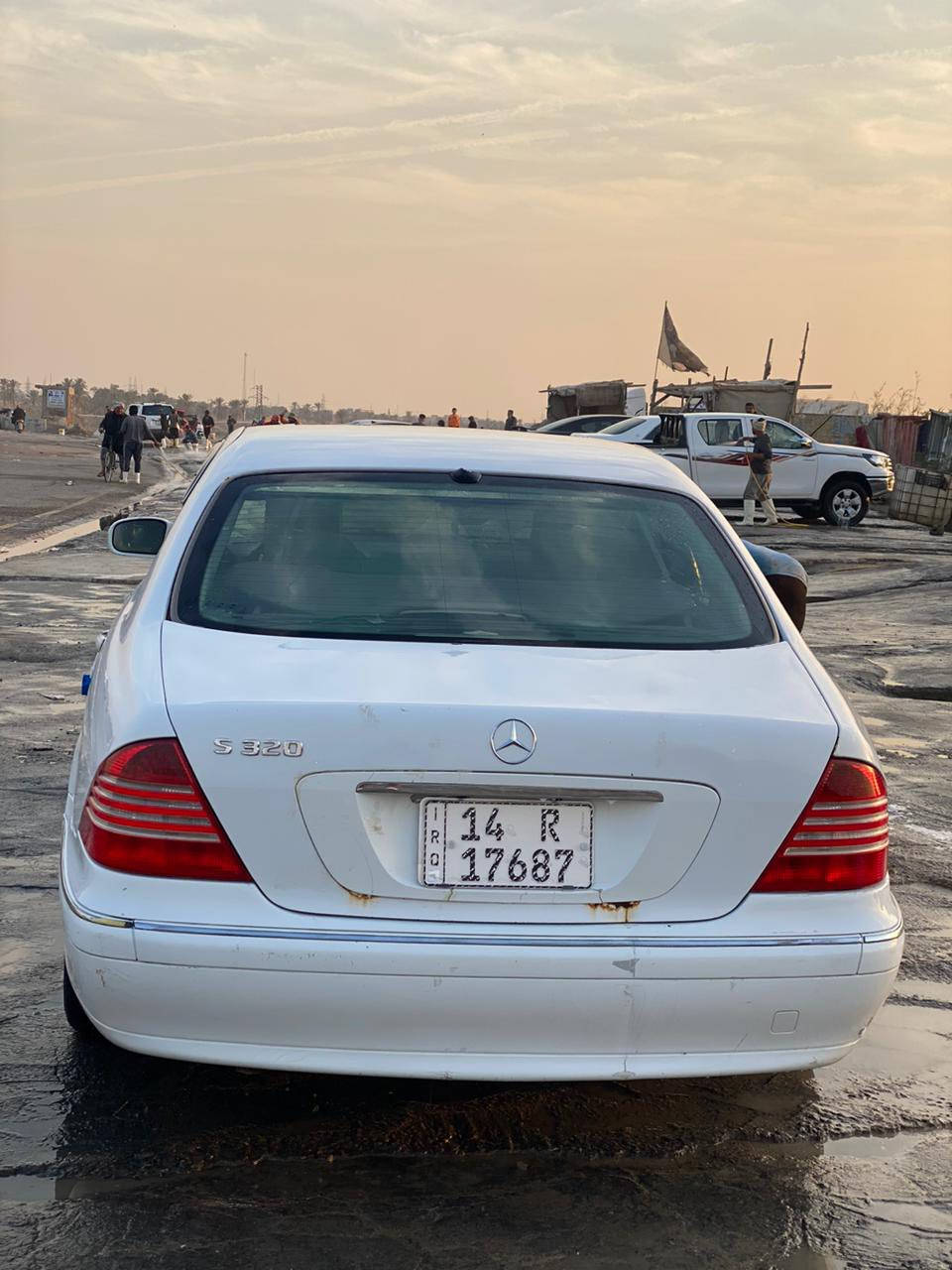 السلام عليكم اخوان

مرسيدس غواصه للبيع
مديل 1999

رقم بصره 

السياره فول مواصفات  

مثل مشوفون بالصور كل مواصفات الغواصة بيها 

محرك 6V
كير جديد توه شاده ياباني 

جوبلسات تصعد وتنزل كله جديد 

بيه خياس خفيف بلقماره كلشي. موضح بلصور 

والسياره تنته غير شغاله 

السعر 110وبيها مجال

مكاني : بصره / قرنه 

للاستفسار على هذا الرقم ***********
