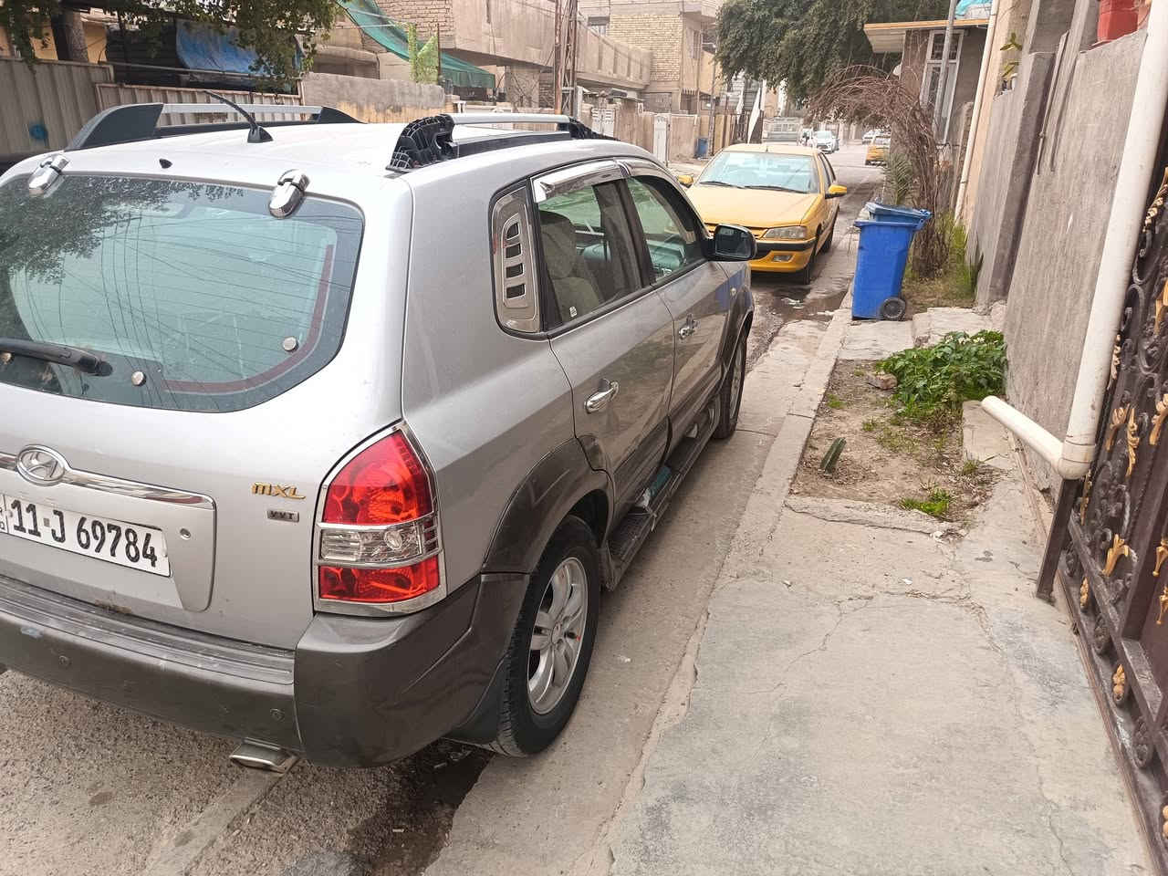 توسان 2007
مكينه 2000
تخم تاير تبريد كير مكينه جاهزه
سياره فوول ماعدا البصمه
بلاد بدون صبغ ولاضربه
رقم انكليزي سنويه باسمي 
السعر 110
التواصل معي ع الرقم فقط
***********
مراح اكدر اجاوب خاص اعتذر....
