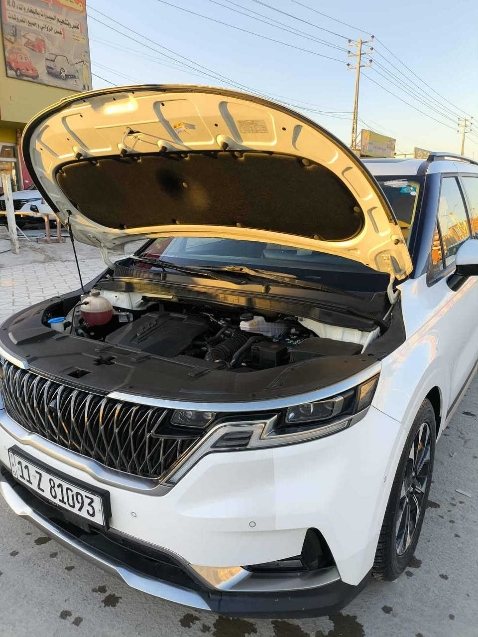 كيا كارنفال موديل 2023فول مواصفات واحد على واحد مكفولة كفالة عامة موبايل***********السعر عل خاص مكان الديوانية  رقم بغداد
