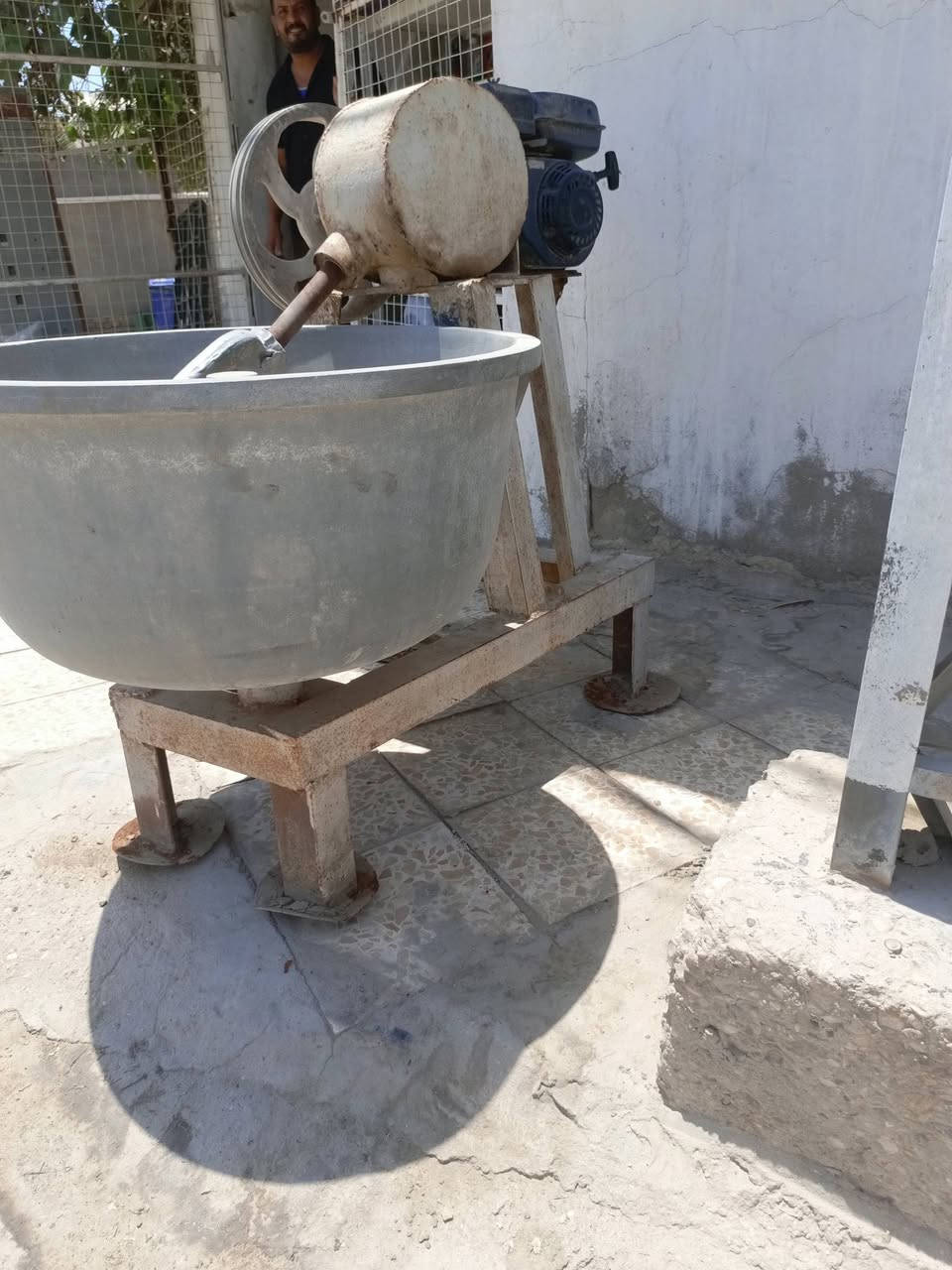 عجانة للبيع شغالة وكاملة بس دير بانزين وشغل مكلف بالنشر ‏‪***********‬‏
