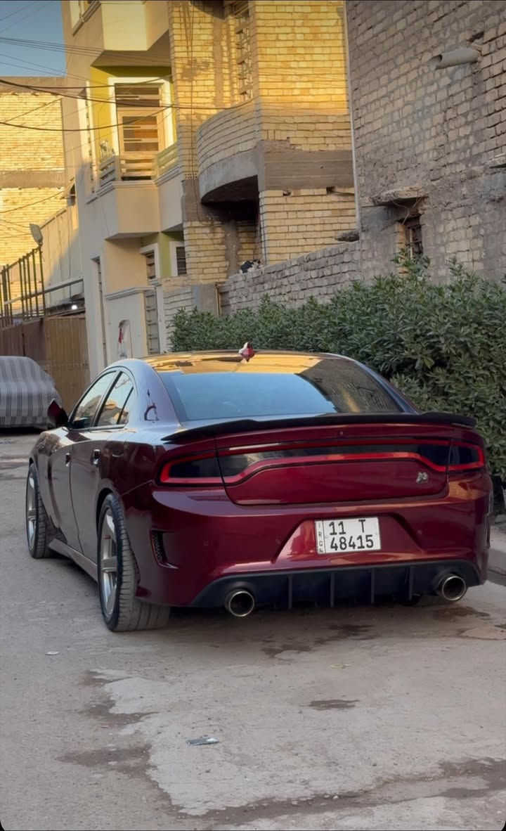 سلام عليكم شباب
جارجر سكات باك للبيع او مراوس 2019 
ماشية 70 الف كيلو مو ميل 
حادثهة قطعتين بدون دواخل جاملغ خلفي من امريكا وبالعراق صار جاملغ امامي وتبدل ونصبغ وربع البنيد انصبغ فقط سيارة جديدة كلش مال بيت 
عليهة دوان بابيب واكس بايب ودبات سود وبيهة بوابات 
وبرمجة سيفتي وولف حماوة ريسنك وبلكات ريسنك 
سعرهة 225 وبيهة مجال مكاني بغداد 
*********** فقط واتساب متواجد
