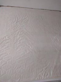 طقم سرير مزدوج • للبيع