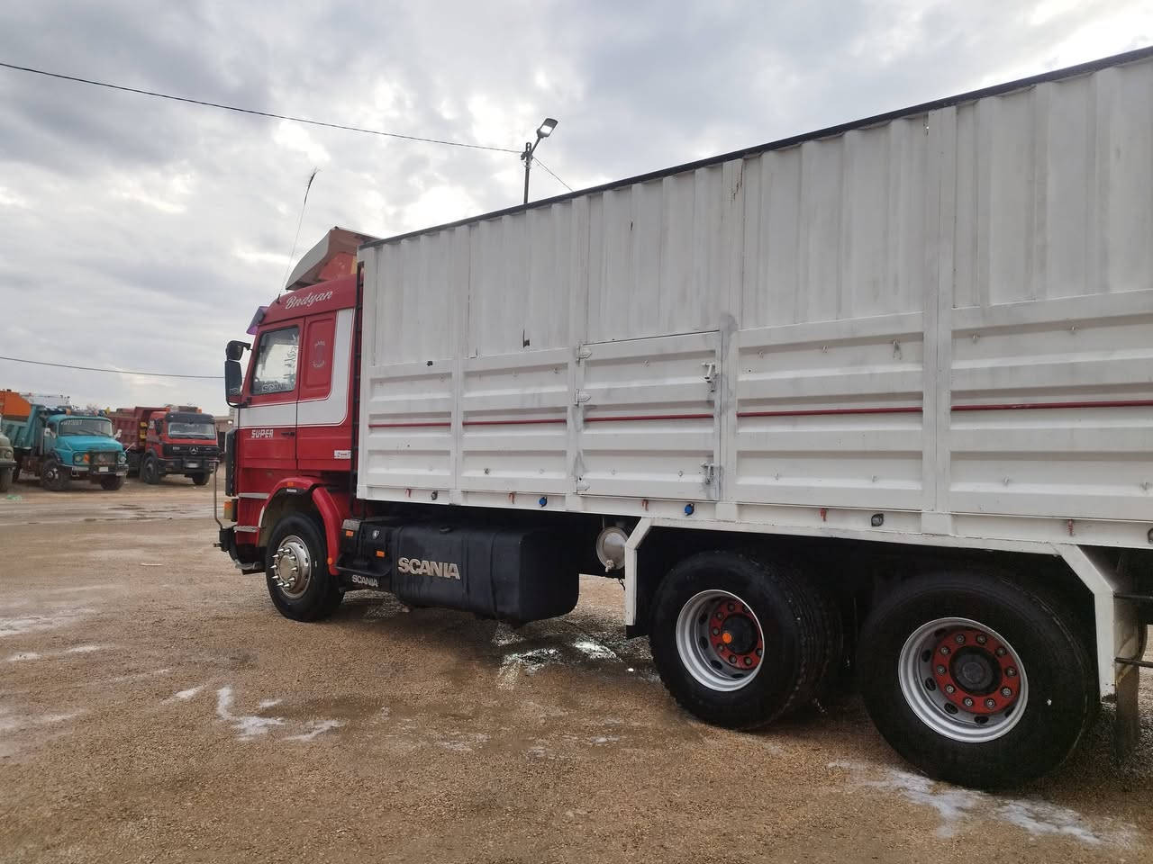 معرض الوان لتجارة السيارات والمعدات الثقيلة يرحب بكم
باادارة الأخوين الحاج مزاحم الحلبوسي وصلاح الحلبوسي
العنوان الانبار الفلوجة الخط السريع
*********** صلاح الحلبوسي
*********** صلاح الحلبوسي
*********** عبود الدليمي
*********** عبود الدليمي
سكانيا سكس جوبلس
1995
كير 3/3
محرك113/900
السعر 210وبيها مجال
