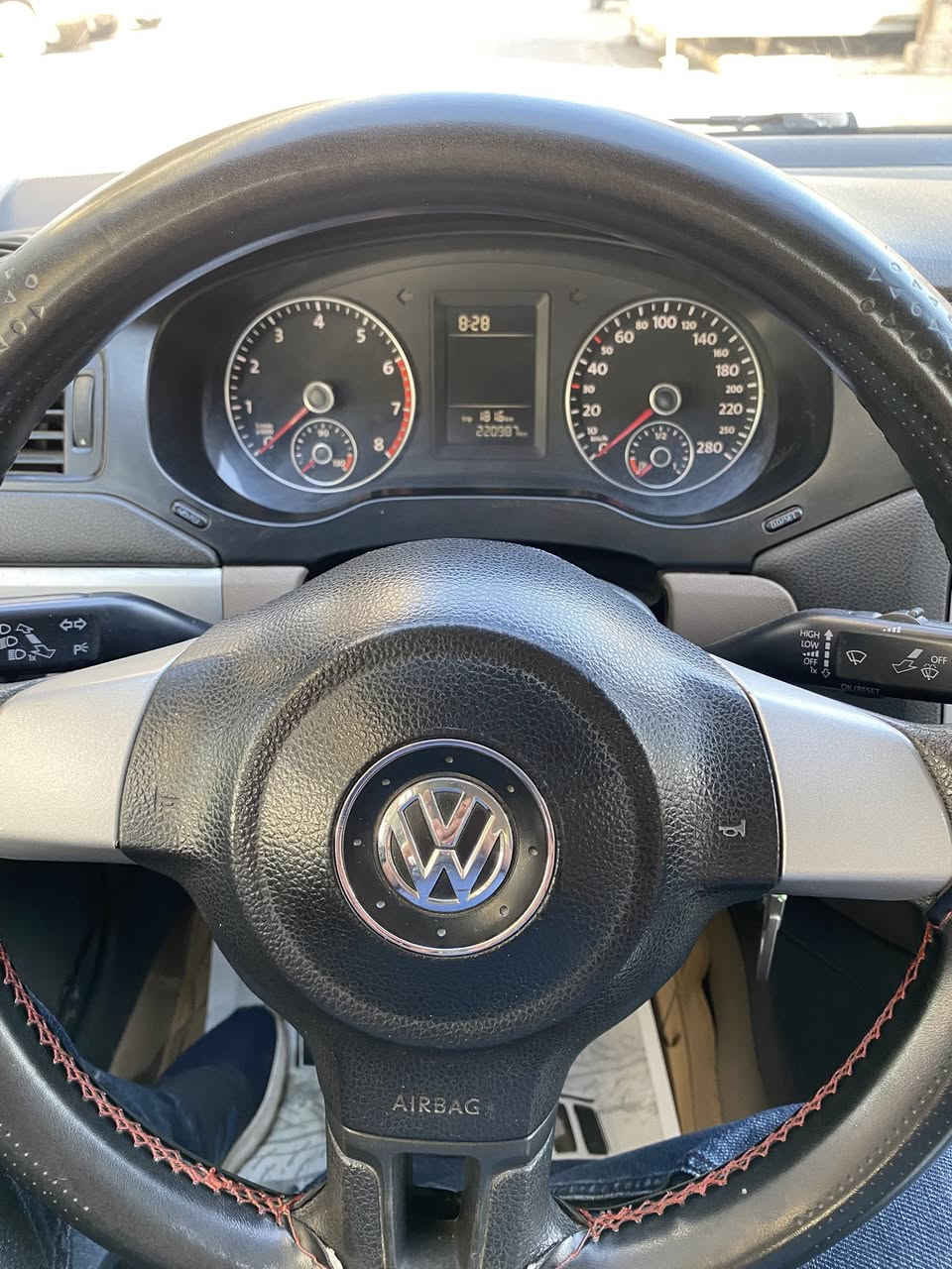 السلام عليكم
جيتا موديل 2012 خليجي رقم نجف انكليزي
السياره باسمي
بدون حادث فقط بنيد مبدل
محرك 2000تنفس طبيعي
مكان السياره بغداد الجادريه
***********
السعر100$
