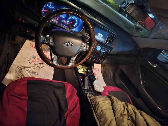 السعر  129
رقم بغداد مشروع وطني تحويل ثاني يوم 
وارد كوري بدون حادث 4 سلندر  2400 

فول مواصفات عدا البانوراما
بصمة
كشنات جلد 
مري شفط
سستم صوت دمامات بلادي 
شاشة تحكم كبيرة 
قطعتين تبريد امامي خلفي
تدفئة بالكشنات الامامية والخلفية
كشنات كهرباء الامامية
تحكمات ستيرن 
تحكمات خلفية وكعدة vip 
ادامة صدر كاملة 
السيارة عليها ادامة من دهن محرك اصلي ودهن الكير والدسكات امامية خلفية جديدة والتبريد فول وميبوخ خير من الله 
سيارة بيها شلعة ونشطة سريعة واقتصادية رزانة فول 
الاستفسار ***********
