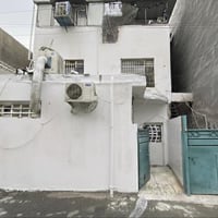 بيت 3طوابق للبيع العنوان كراده داخل مقابل حسينية ال مباركه فرع علوة ال...