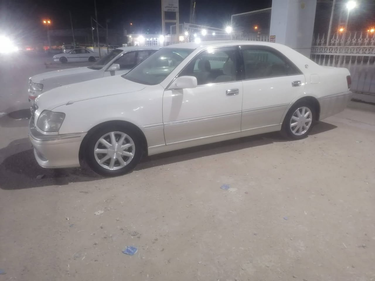 السلام عليكم كراون ملكة موديل 2003 اصل رقم كركوك مشروع وطني معمم بكل حاسبات العراق وين ما يعجبك دك حاسبه السياره
راعيه موجود يمي يسويلك وكالة ثاني يوم بسمك
السياره كص قماره فقط الباقي مكفول 
السياره مكينه وكير حدادية مكفولات إدامة كاملة مسويله السيارة دينار ما تصرف عليه الله شاهد وبل عافية عل يأخذه 
تبريد ثلج 
لايت زنون
مكينة ديفور الجبير 
ستيرن كهربائي
3دكم
 
تخم تاير جديد
كهربائيات شغاله
السعر 90وبيه مجال للشراي 
راعيها بل نجف
مكاني الديوانيه 
الاتصال عله الرقم ،***********
