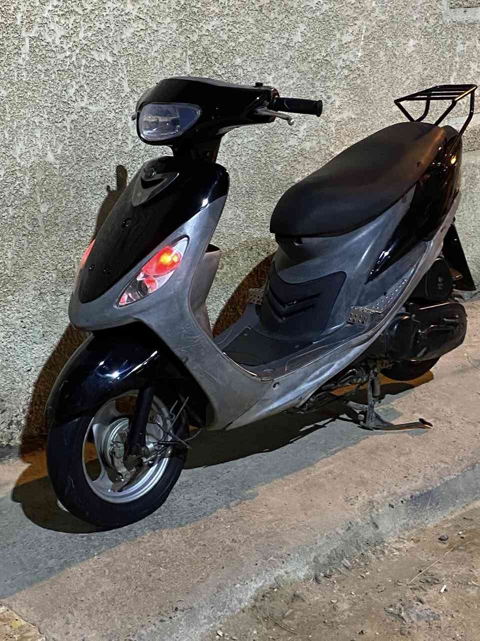 سلام عليكم 
مكس منغولي 120 دراجه خير من الله نضيفه وممتعوبه اشاير لايتات عالي وناصي شلعه معدل نكره سلف كله شغال بس هندر خارط فقط بس اني اكللكم امانت الله دراجه نطيتها الصاحبي علكلياها ولف فقط مجفته جديد مره وحده قبل سبوع من جغتتها بيدي وكلا بلادي الله يشهد عليه سعر دراجه قفل قفل قفل 350 الف وتسوه اكثر تجي تفحص بيديك من باب البيت بغداد تاجي 
رقم الهاتف ***********
