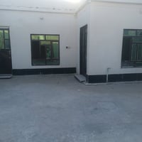دار للبيع في حي السلام ثانيه(حي سكينه)يبعد عن تبليط 50 متر مساحه (170م...
