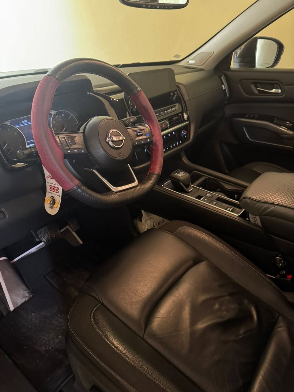 السلام عليكم ورحمة الله
باثفايندر 2022 فول مواصفات sL
الحادث مرفق مع الصور 
رادار 5 كامرات كشن منفصل شاحن لاسلكي تدفئة كشن وستيرن والكثير من المواصفات 
تتواجد فلوجة بغداد 
ماشيه 47 الف كيلو متر 
السعر 31 وبيهه مجال 
***********
