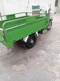 توكتوك • تفاصيل ناقصة • هاتف مرفق