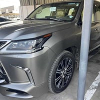 لێگزس  LX570s 2018 قەپات مواسەفات  برێمی  تەنها ‎80 هەزار کیلۆمەتر ڕۆش...