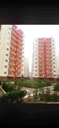 شقة للبيع في مجمع زهور بغداد السكني على سريع محمد القاسم ٨٠ م على مصرف...