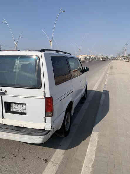 السلام عليكم فان موديل ٢٠٠٠ مكفوله مكينه كير حداده 
جاهزه كهربائيات بلكات فيت بم دينمو سياره نضيفه رقم بصره راعيها متوفي أبيع بدون تحويل السعر ٢٧ ***********
