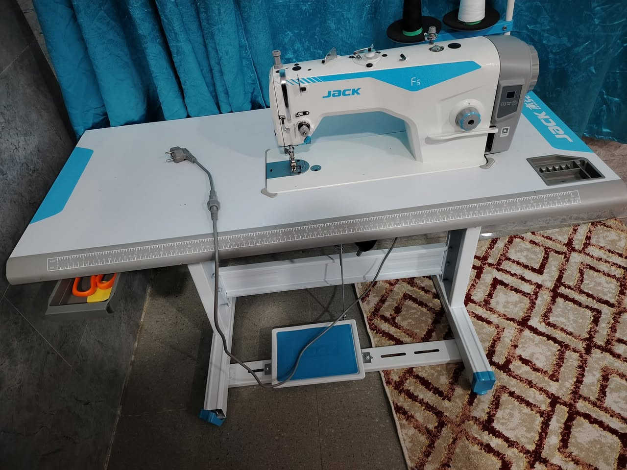 مكينه خياطه جديدة مستعمله مره واحده فقط 
السعر ٣٠٠ ألف


**إذا كنت صاحب هذا الإعلان وتريد حذفه لأي سبب، رجاءا أرسل رسالة إلى الدعم الفني**