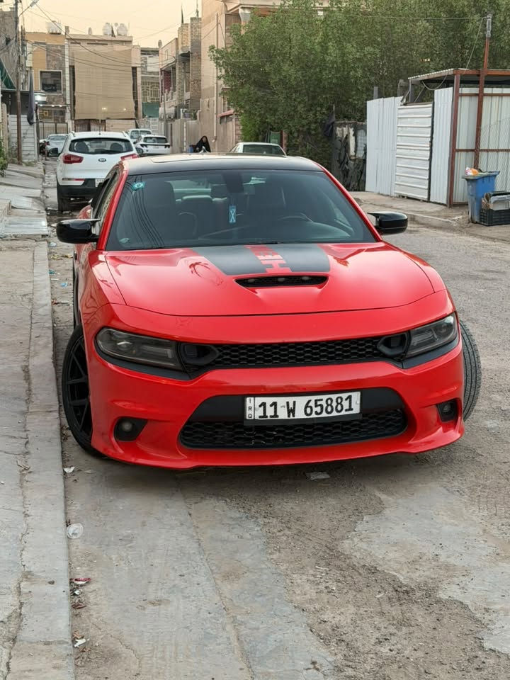 السلام عليكم
دوج جارجر/ دايتونا / 5700 / RT / اصل / 5.7

 موديل 2019 السياره جديده بمعنى الكلمه

فول للاخير

مواصفات

فتحة سقف

تنته شامو / كشنات كنتاره

تشغيل عن بعد

حساسات خلفيه

خزن ميموري

قماره بلادي مغلف اسود هيه والخط ( بلادي من الشركه)

كشنات تدفئه تبريد 

نقطه عمياء

شاشه جبيره

شفتات ستيرن

فول تحكم ستيرن

فجوج برمبو

حجرات بلاديه مملعوب بيها 

السياره ستوك لاحماوه ولا اي شي

كلشي بسياره مال الشركه ماعده 

التايرات والدهن 

شوته موبر

ويل دايتونا بلادي مو تجاري

لون برتقالي 🧡 مو احمر 

وبعد بيها هواي مواصفات 

حادثها / سرقة محرك مشدود عليها محكرك طك كارتون بلاد

السياره مكفوله من الدعاميه لدعاميه 

ماعده حادثها وبارد بسيط بجاملغ السايق

راجع بي دي ار 

السياره باسمي تحويل ثاني يوم 

السعر 250وبيها مجال 

مكاني بغداد العبيدي 

***********
