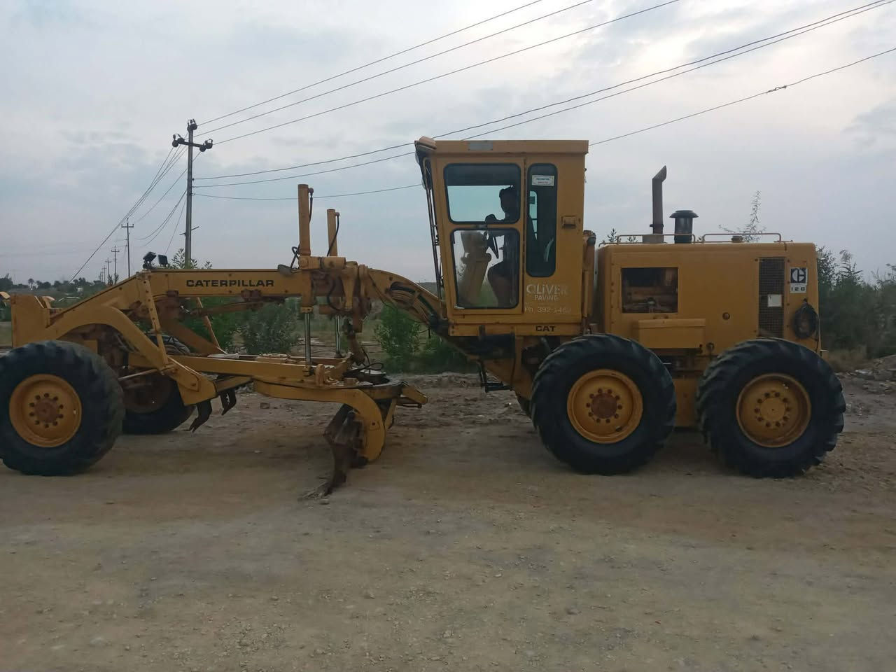 السلام عليكم اللبيع كريدر كتر بلر 12Gمكينه نضيفه كفاله  عامه برقي مامفتوح بيها  موديل 1986 باسمي رقم بصره السعر الاستفسار ع رقم ***********
