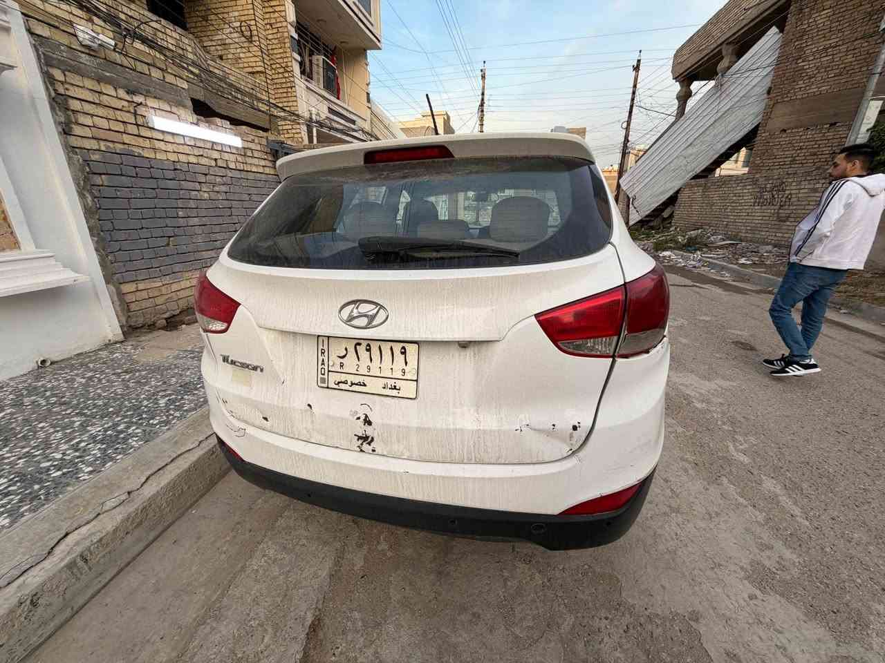 توسان 2014 خليجيه رقم بغداد باسمي 
محدك ٢٠٠٠ دوش 
بدون صبغ وتبديل بيه ملاحضات 
مكانه بغداد 
سعر 129 قفل 
*********** Colombo, Sri Lanka
